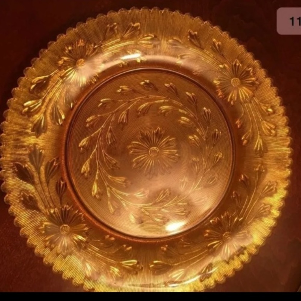 6 Vintage Amber Indiana Depression Glass 8” Plates - Picture 8 of 8